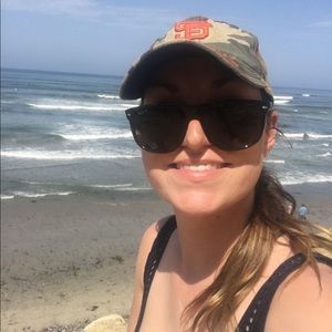 Meet your Posher, Lauren